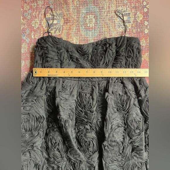 Zara Large Women’s Strapless textured floral Rosette mini Dress - Picture 4 of 9